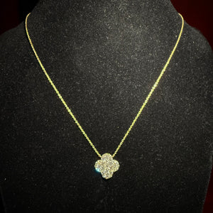 Alora Clover Cluster Pendant - Yellow Gold