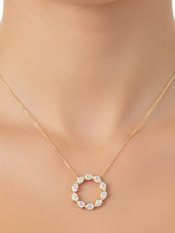 Pear Halo Pendant - Yellow Gold