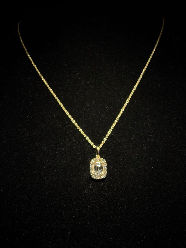 Regal Line Pendant