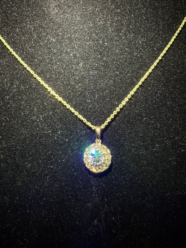 Eternal Radiance Pendant - Yellow Gold
