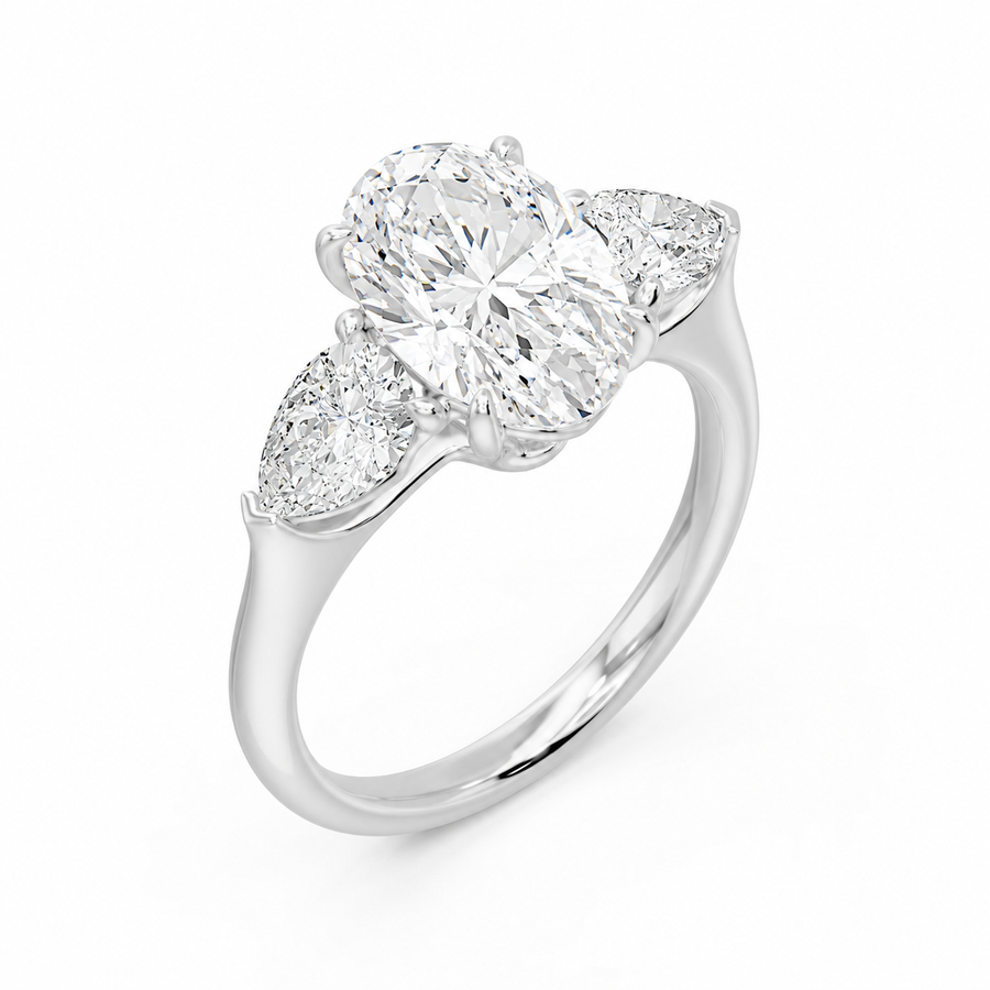 Oval Solitair and 2 Pear - 3 Stone Ring - 4.37 cts